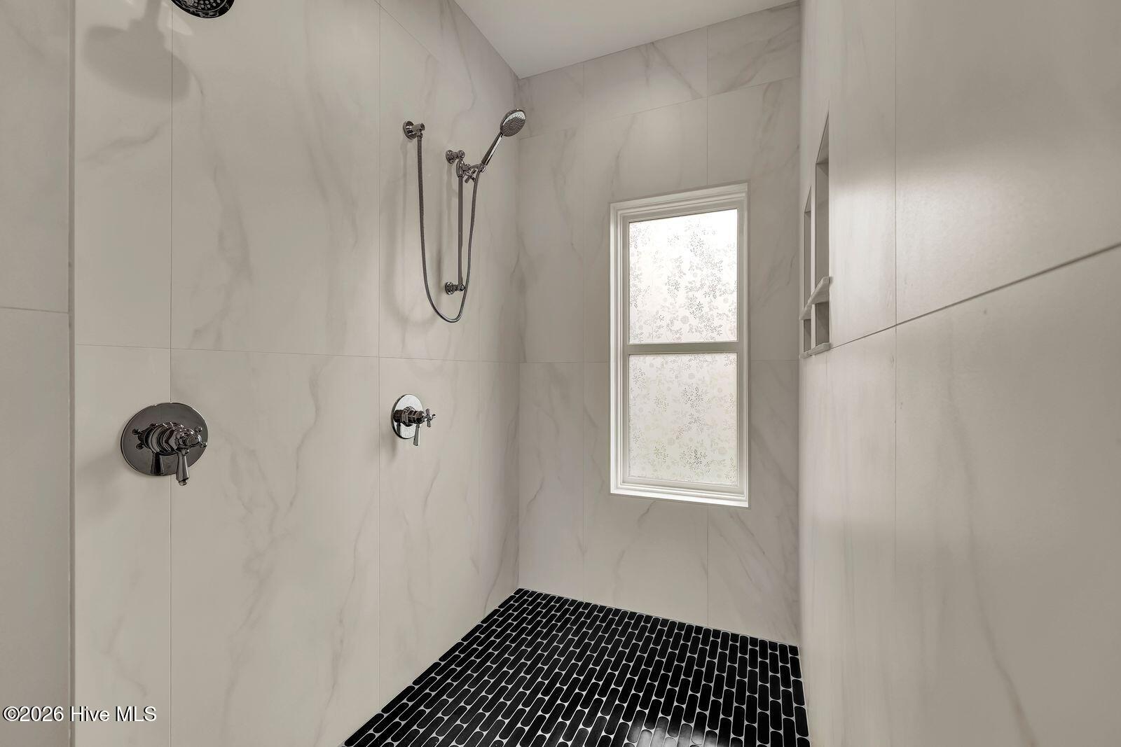 38 Reston Bluff Hampstead, NC 28443 - Photo 33 of 72 Primary Shower