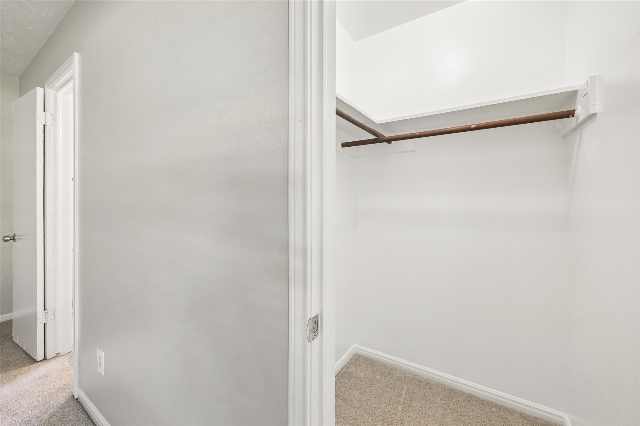 25114 Spring Ridge Drive Spring, TX 77386 - Photo 19 of 24 a bathroom with a shower