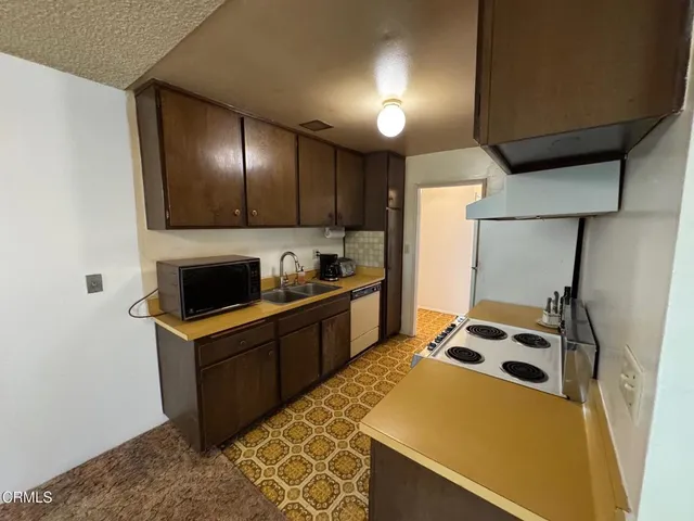 $399,900 | 3700 Dean Drive, Unit 304, Ventura, CA 93003