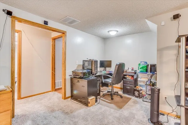 $264,900 | 620 South Stoneridge Street, Valley Center, KS 67147