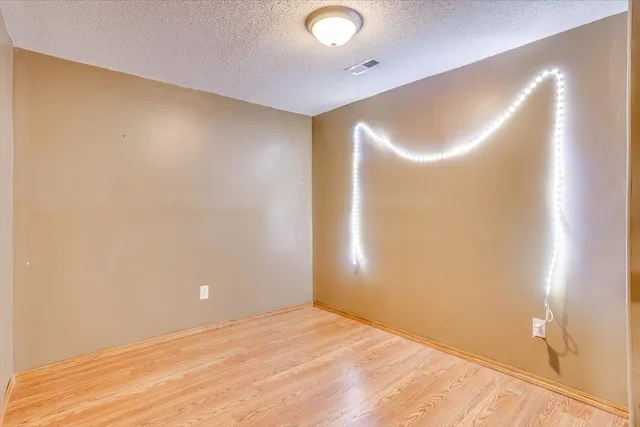 $264,900 | 620 South Stoneridge Street, Valley Center, KS 67147