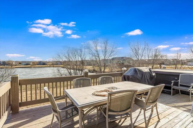 $264,900 | 620 South Stoneridge Street, Valley Center, KS 67147