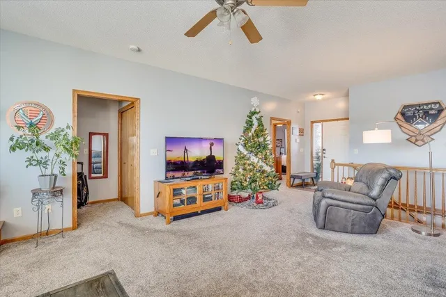 $264,900 | 620 South Stoneridge Street, Valley Center, KS 67147