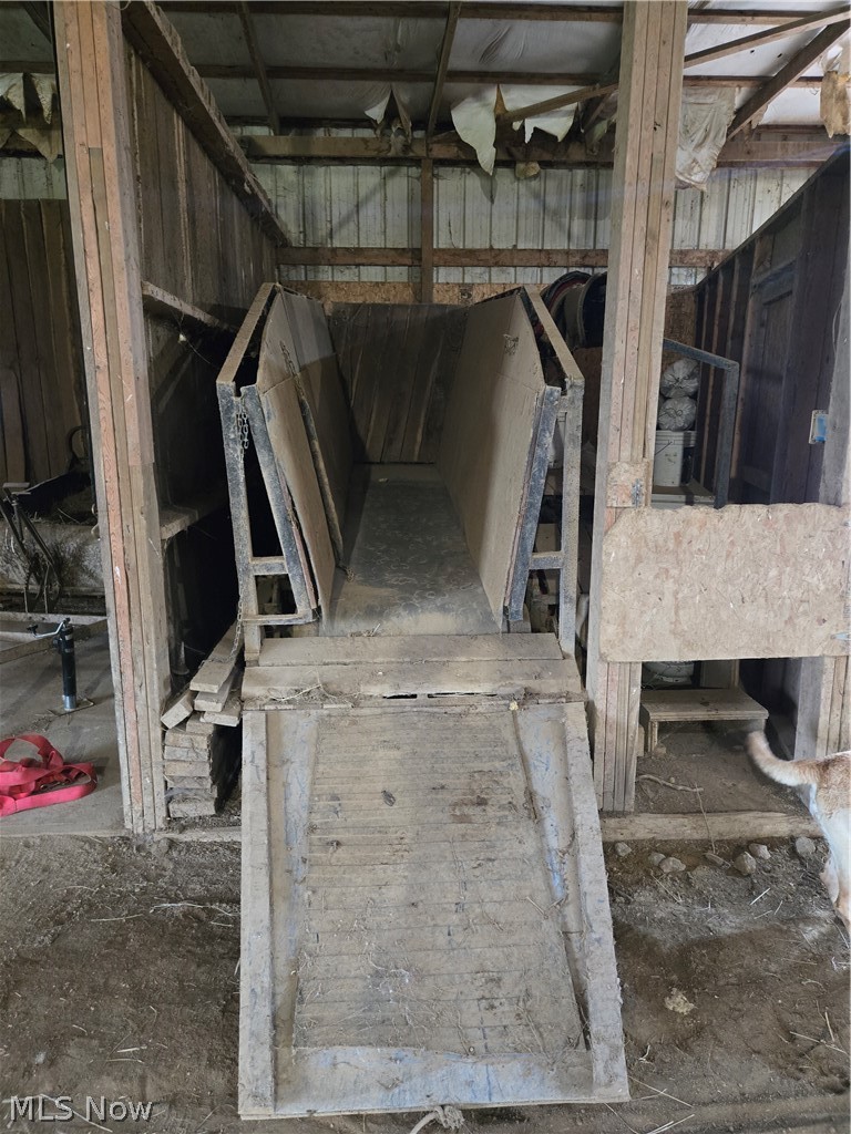 5209 Hanson Hill Road Stockport, OH 43787 - Photo 33 of 44 Equine Treadmill