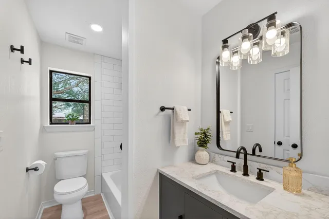 $275,000 | 6649 Black Oak Place, Pensacola, FL 32526