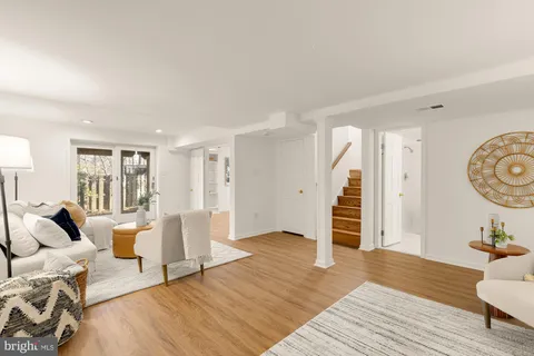 $799,000 | 7448 Ridge Road, Springfield, VA 22153