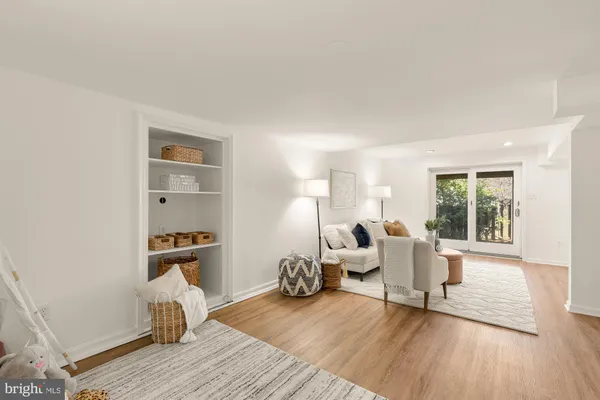 $799,000 | 7448 Ridge Road, Springfield, VA 22153