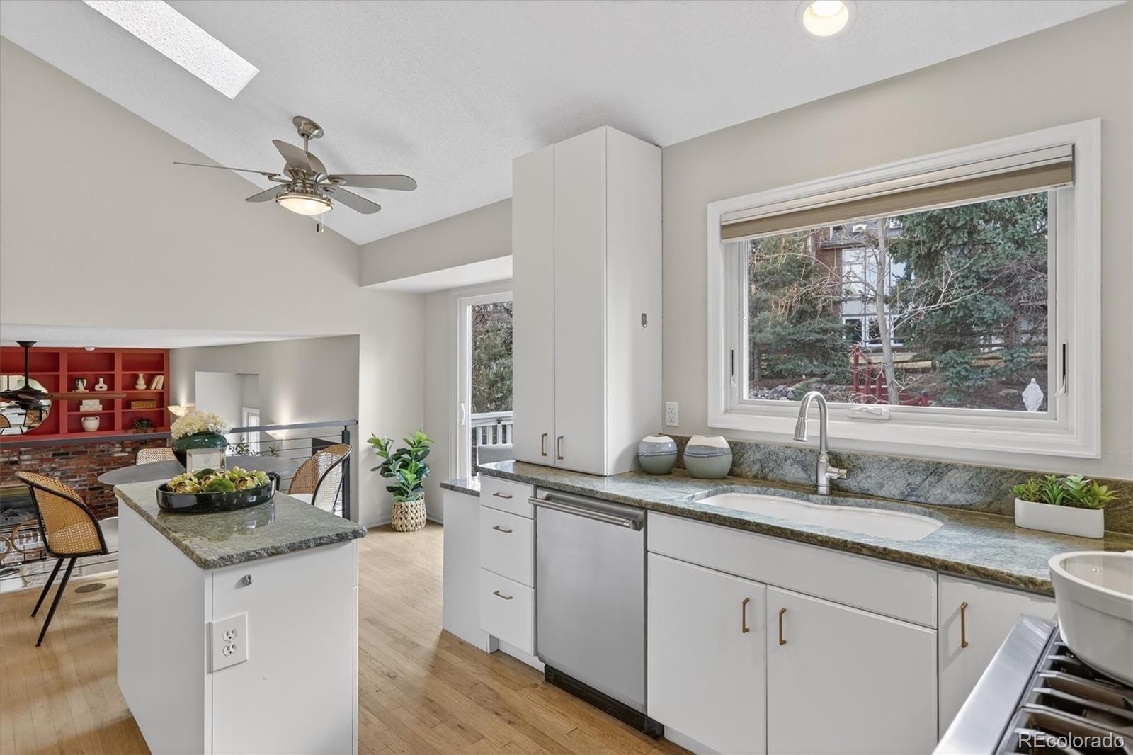 8214 Lodgepole Trail Lone Tree, CO 80124 - Photo 5 of 35