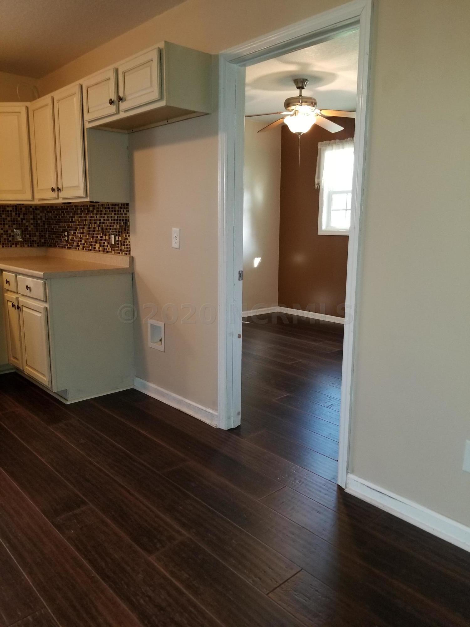 178 Brown Road Jacksonville, NC 28540 - Photo 25 of 54 Back room