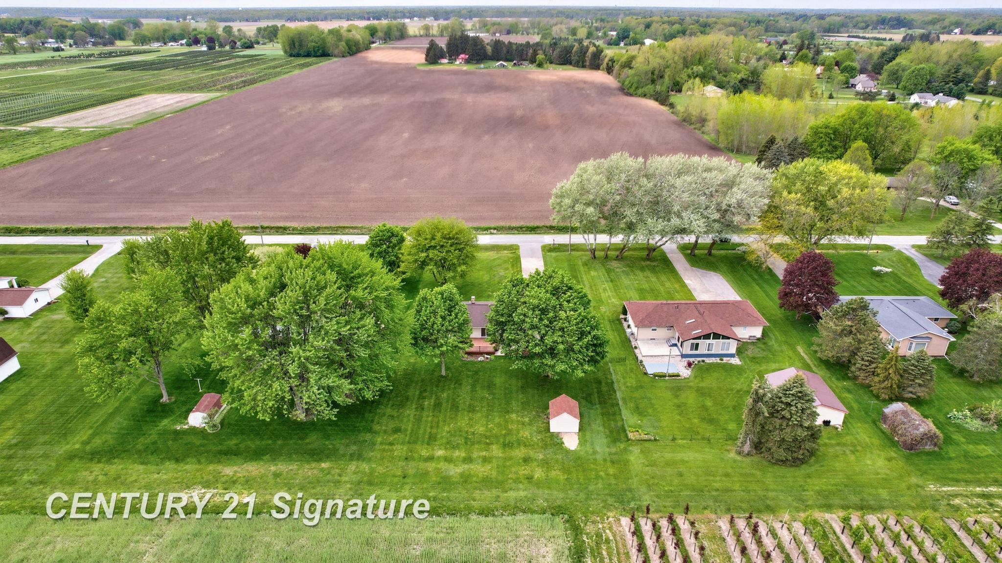 2177 Jarabec Road Saginaw, MI 48609 - Photo 52 of 57 50141508-bea83e23-8d55-42c7-a45a-48714d28113e.JPG