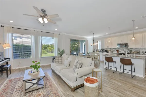 $429,000 | 7204 Paradiso Drive, Apollo Beach, FL 33572