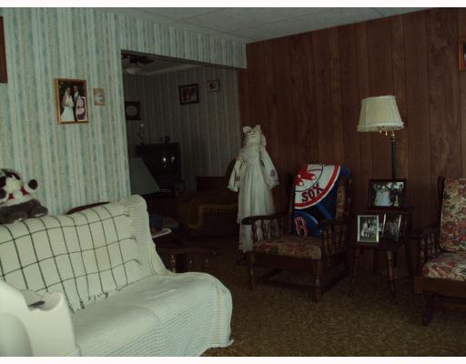 585 Stafford Road Tiverton, RI 02878 - Photo 9 of 12 Living Room.