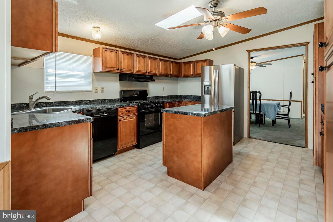 19 Pine Ridge Boulevard Whiting, NJ 08759 - Photo 11 of 27