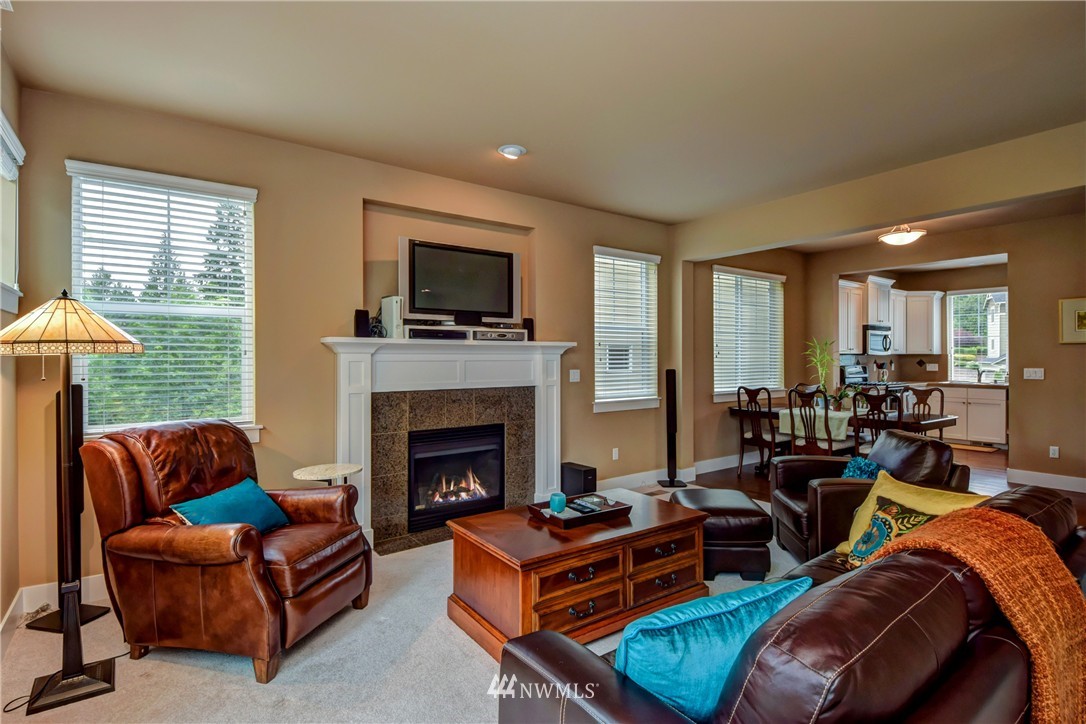 3502 164th Place Southeast Bothell, WA 98012 - Photo 6 of 21 Gallery Image 6