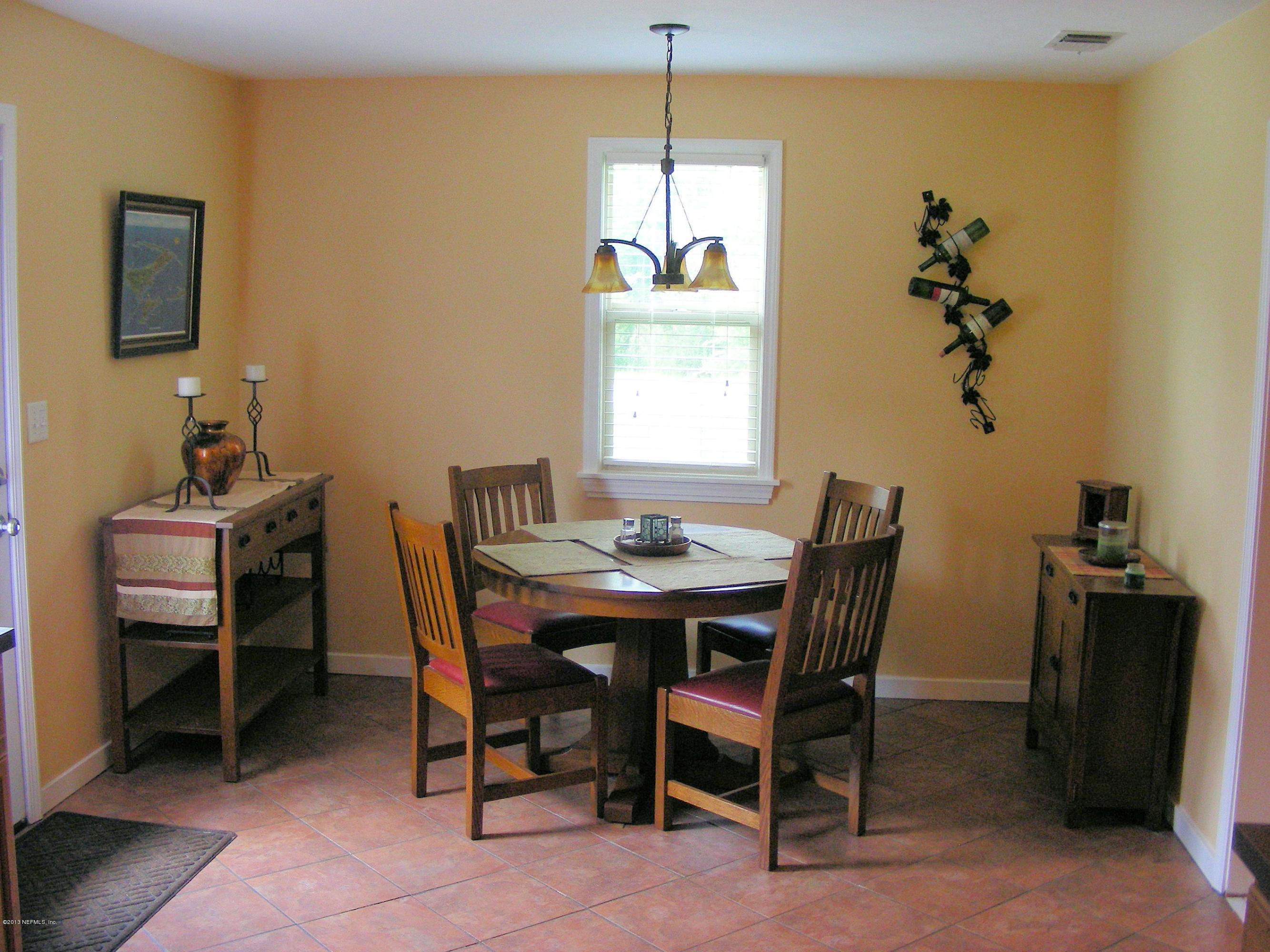 8904 Alligators Road Jacksonville, FL 32219 - Photo 10 of 20 Dining room