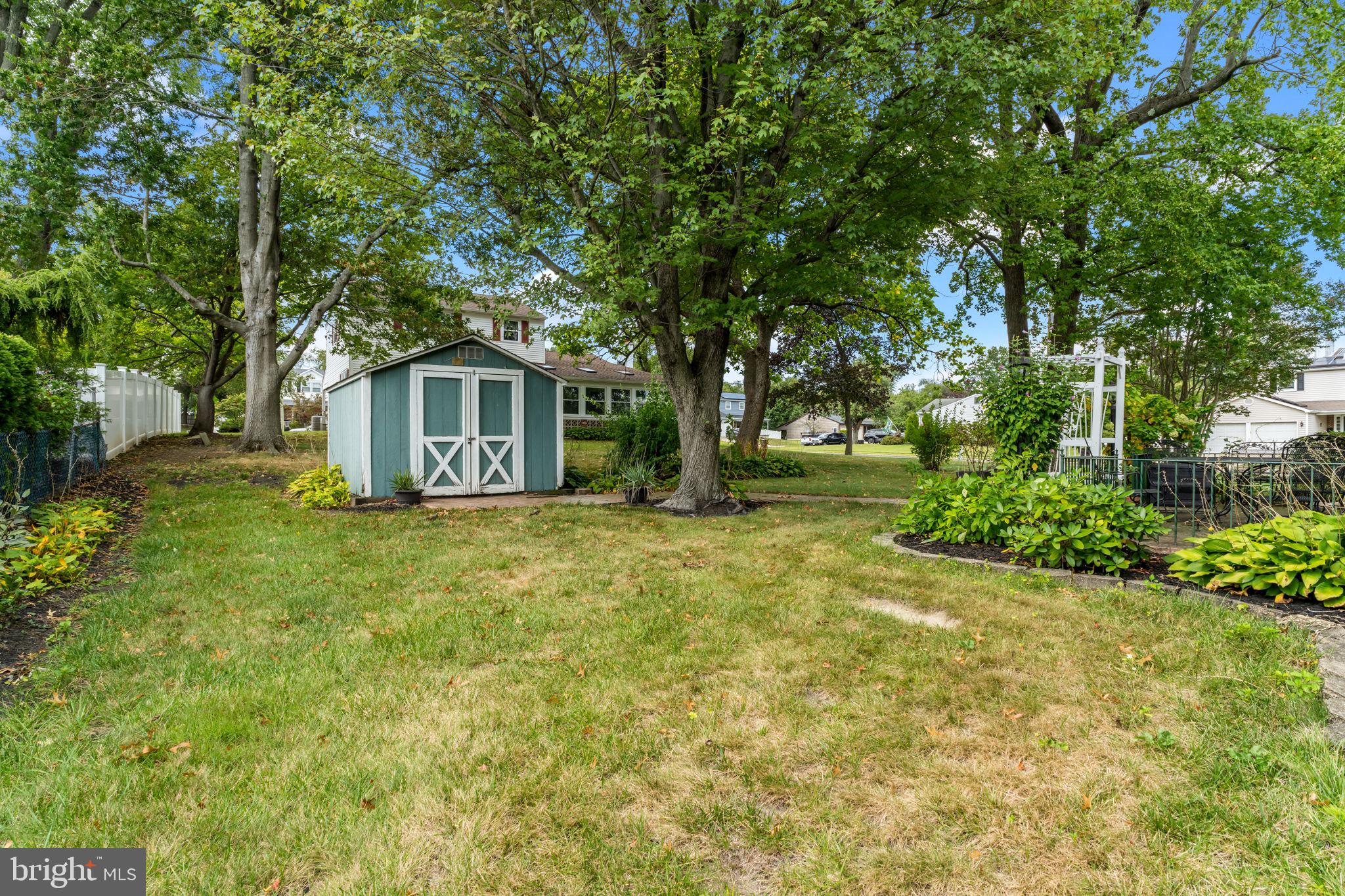 110 Linda Avenue Delran, NJ 08075 - Photo 25 of 26 a front view of a house with a yard