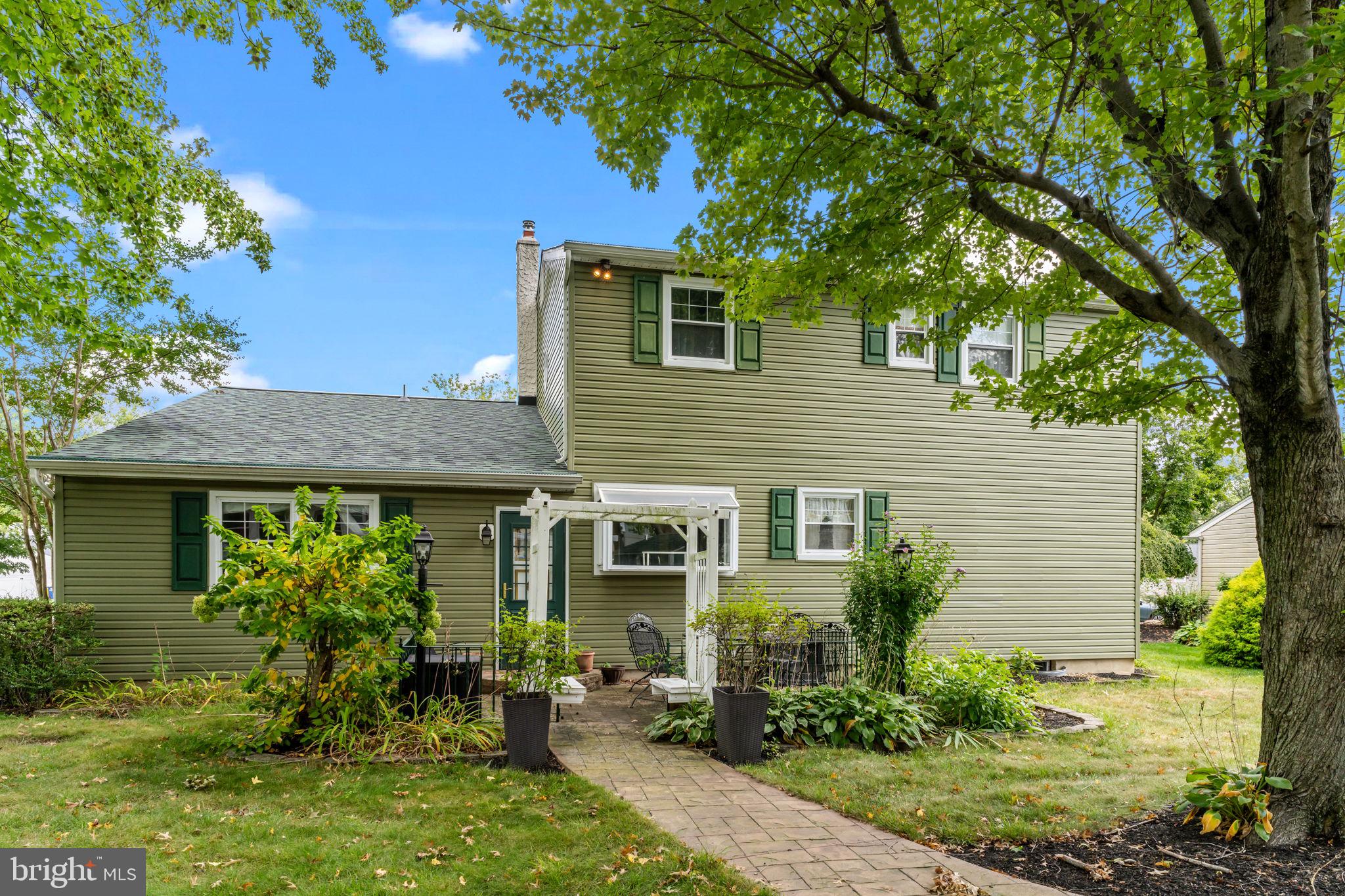 110 Linda Avenue Delran, NJ 08075 - Photo 26 of 26 a front view of a house with garden