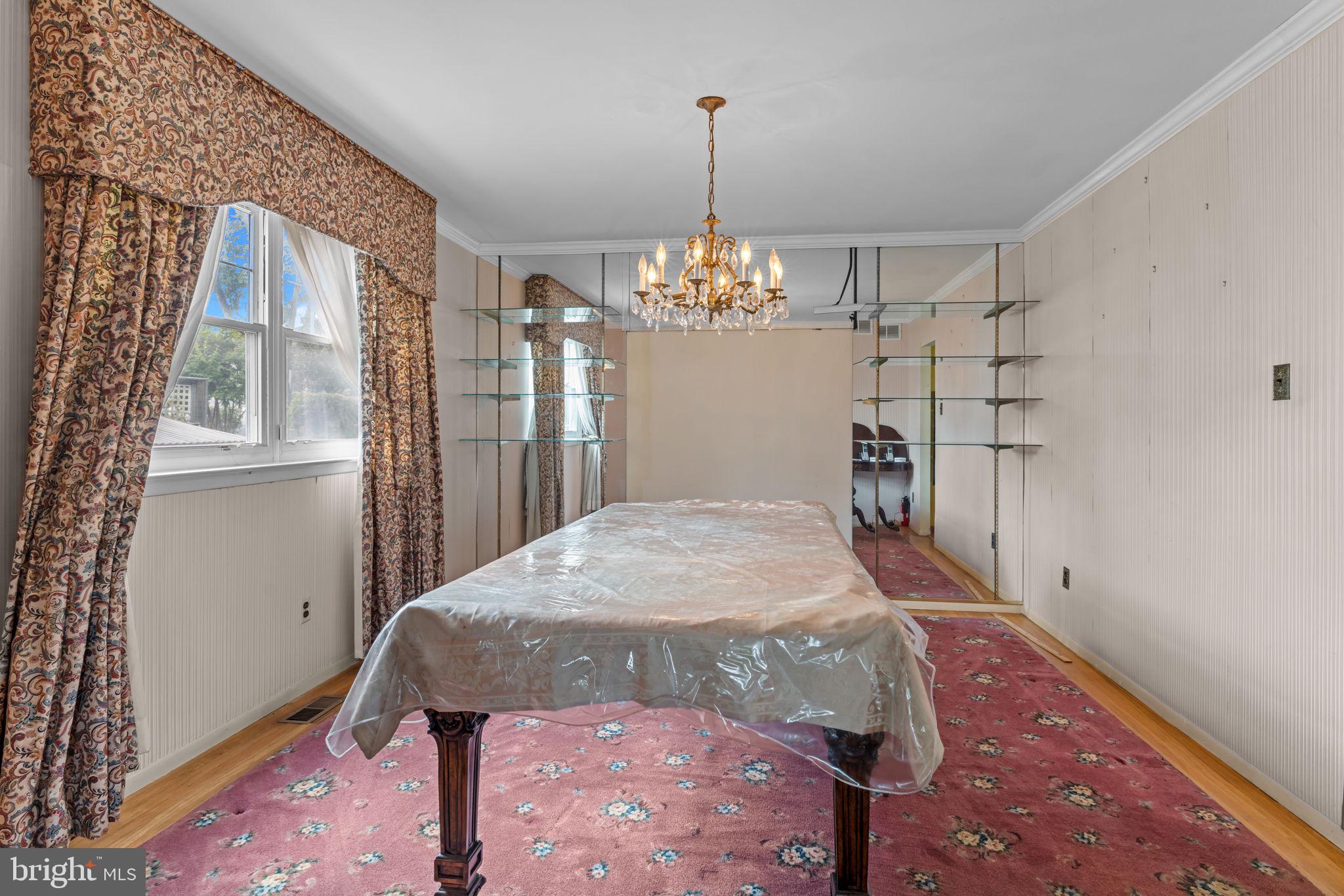 110 Linda Avenue Delran, NJ 08075 - Photo 10 of 26 a view of a livingroom with furniture window and wooden floor