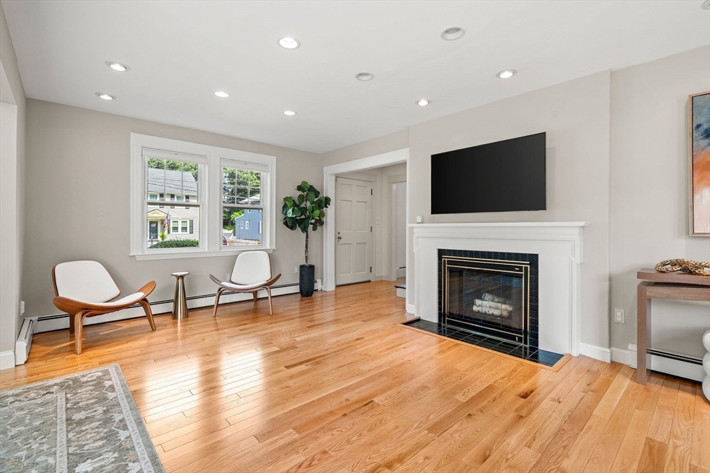 12 Sunset Road Stoneham, MA 02180 - Photo 5 of 42