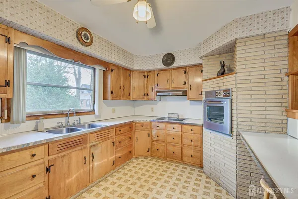 $474,900 | 74 Bloomfield Avenue, Edison, NJ 08837