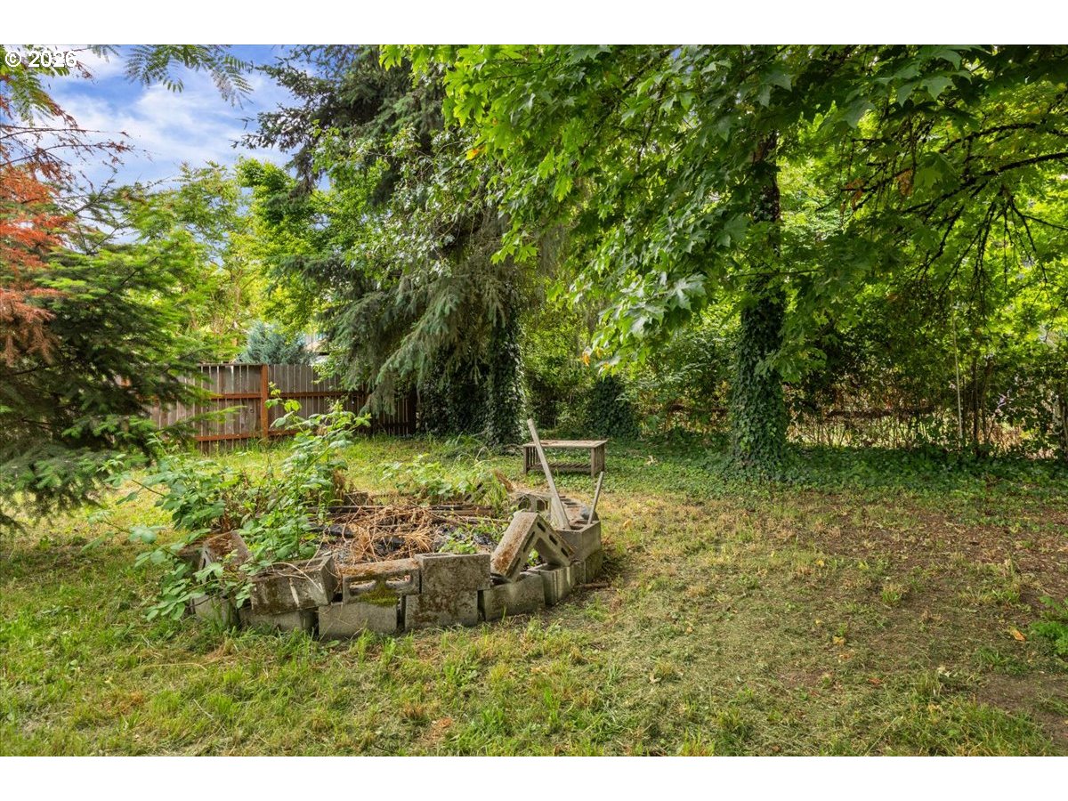 224 5th Street Dillard, OR 97496 - Photo 27 of 29