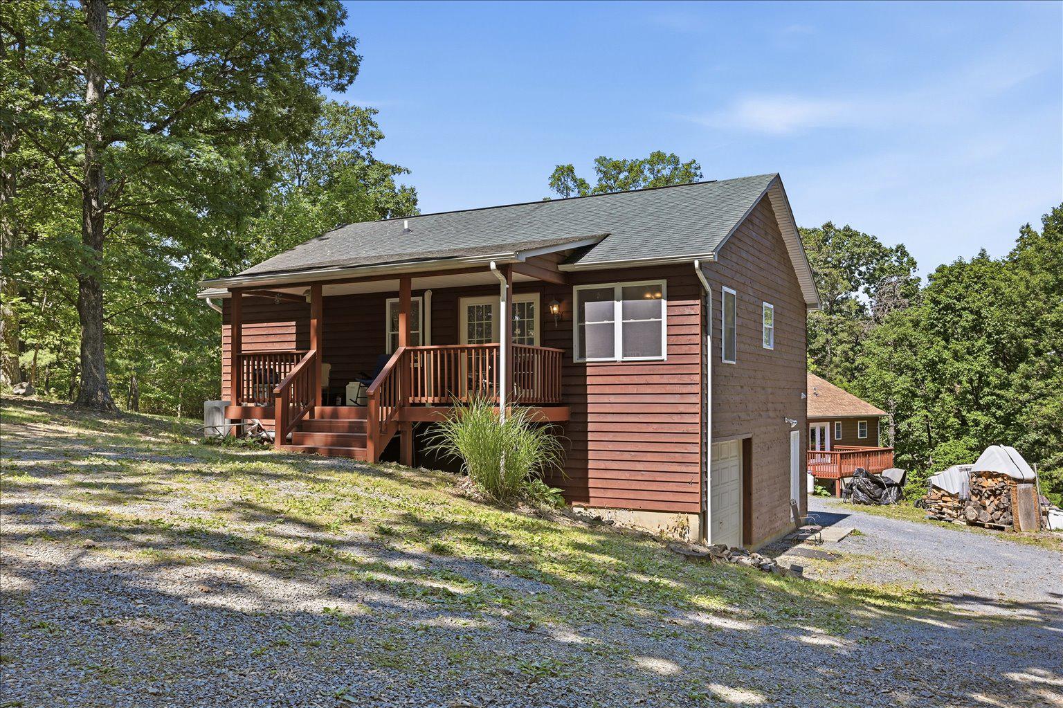323 South Timber Ridge Road Cross Junction, VA 22625 - Photo 66 of 109 Apartment over garage
