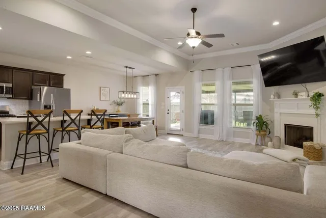 $299,900 | 122 Chloe Street, Broussard, LA 70518