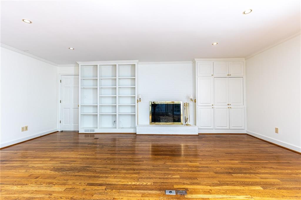 4765 Paran Valley Northwest Atlanta, GA 30327 - Photo 20 of 61 a view of a livingroom with wooden floor
