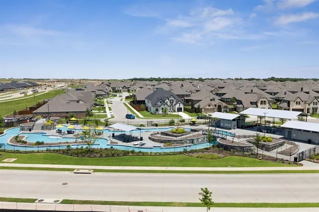 $3,000 | 1073 Canuela Way, Justin, TX 76247