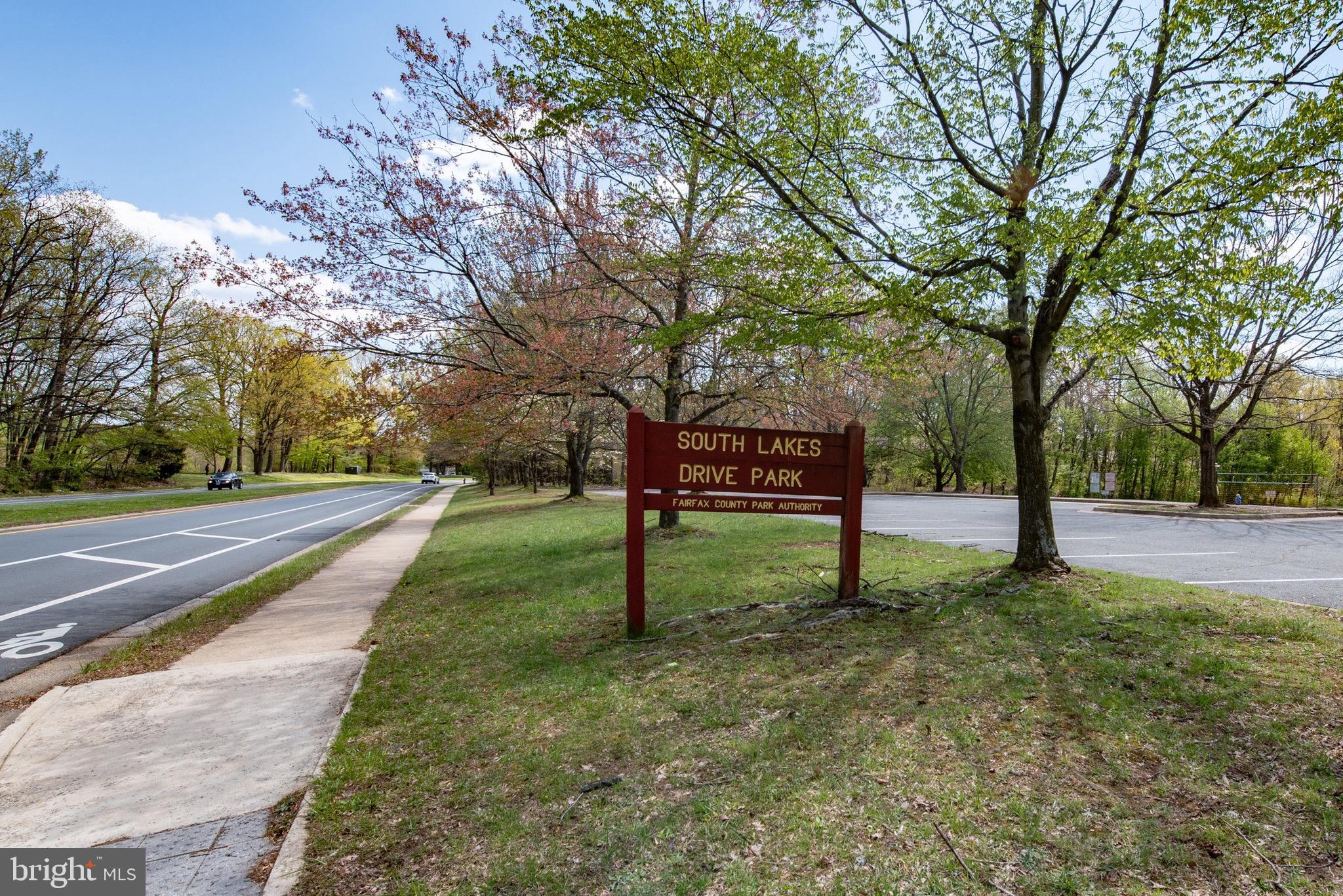 2166 Cartwright Place Reston, VA 20191 - Photo 23 of 25