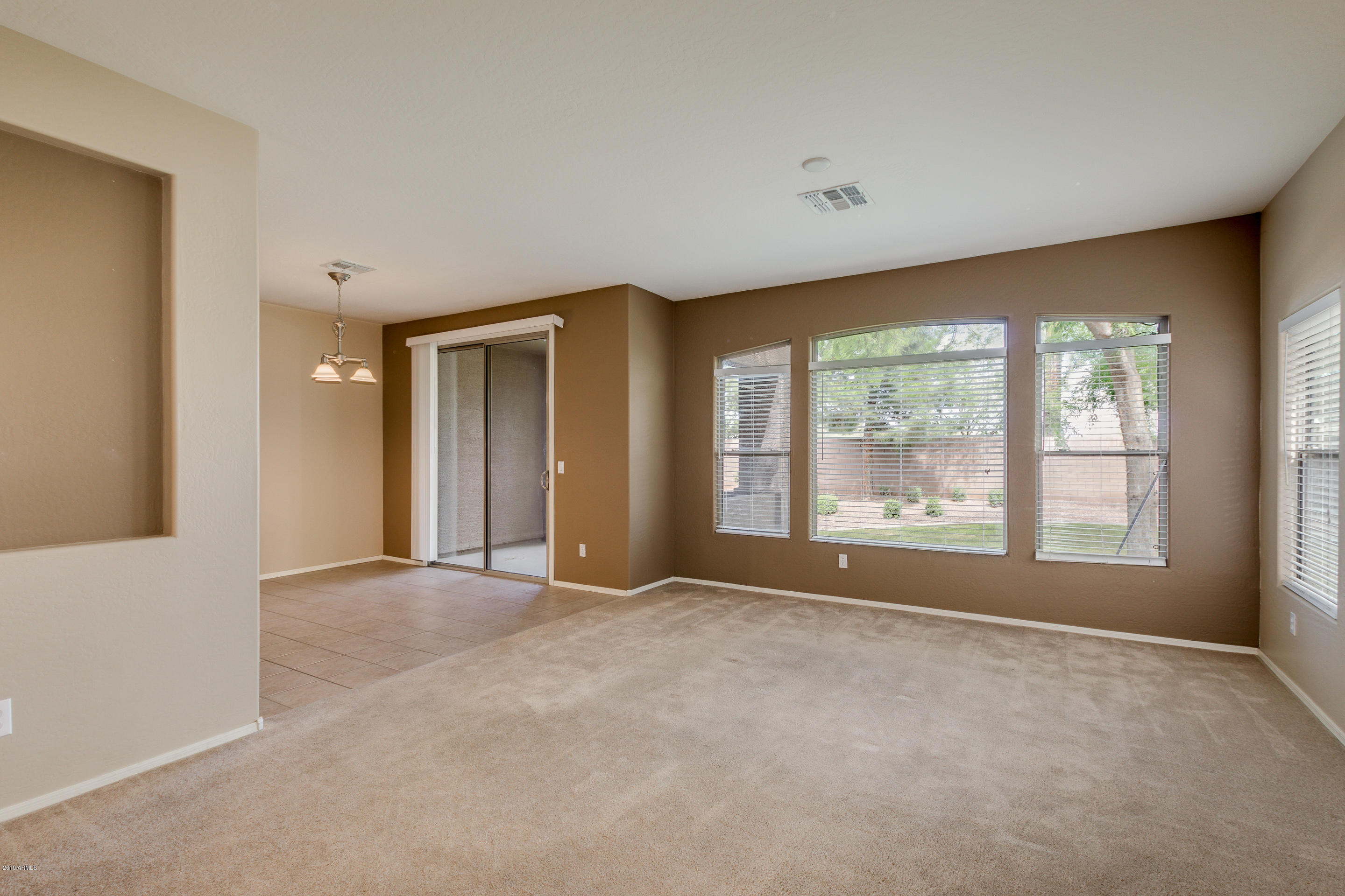 2600 East Springfield Place, Unit 95 Chandler, AZ 85286 - Photo 5 of 41 05-Springfield