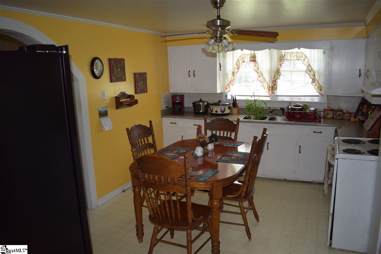 207 Front Street Easley, SC 29640 - Photo 7 of 9 Gallery Image 7