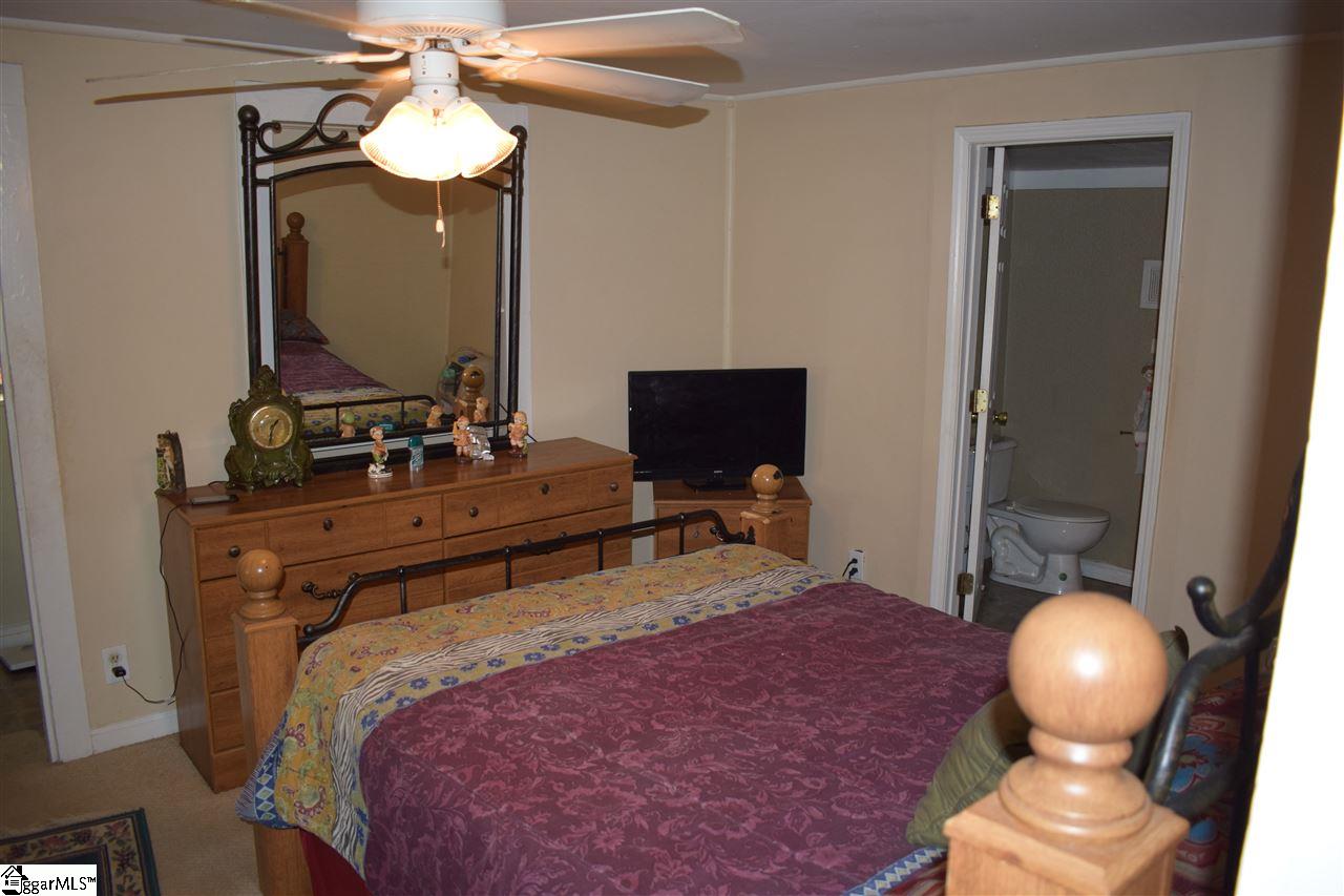 207 Front Street Easley, SC 29640 - Photo 8 of 9 Gallery Image 8
