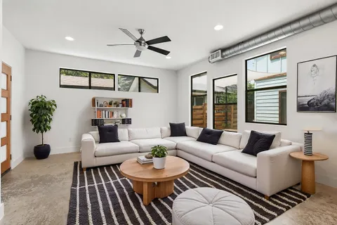 $4,500 | 2704 East 4th Street, Austin, TX 78702