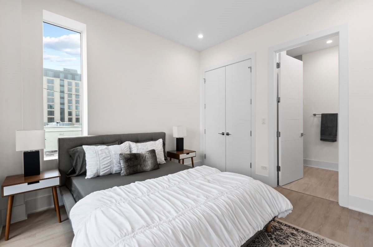 159 West North Avenue, Unit 402 Chicago, IL 60610 - Photo 8 of 18