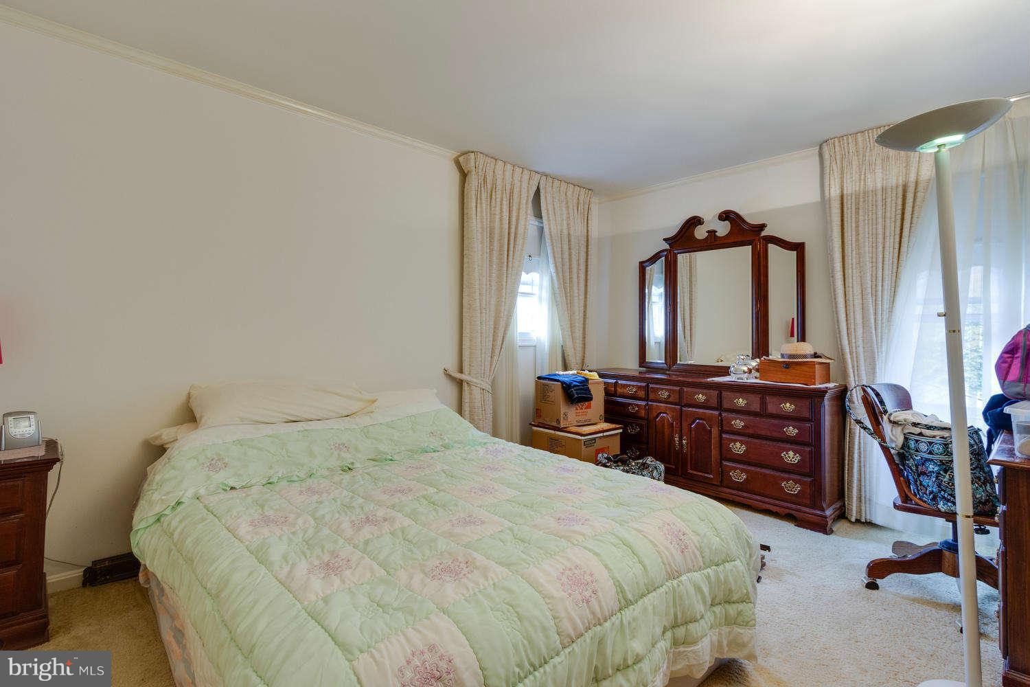 732 Ridge Drive McLean, VA 22101 - Photo 16 of 20 Bedroom