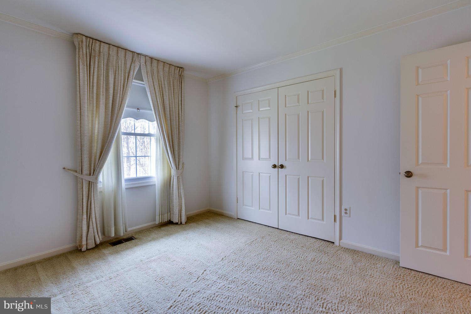 732 Ridge Drive McLean, VA 22101 - Photo 18 of 20 Bedroom
