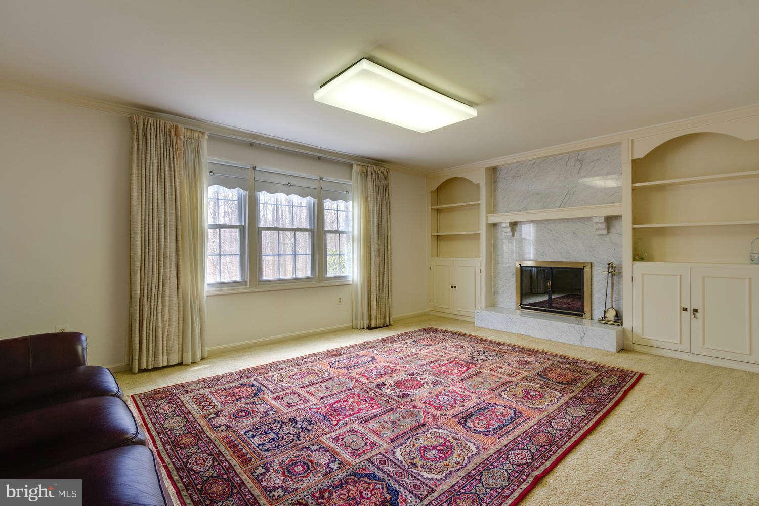 732 Ridge Drive McLean, VA 22101 - Photo 8 of 20 Family Room