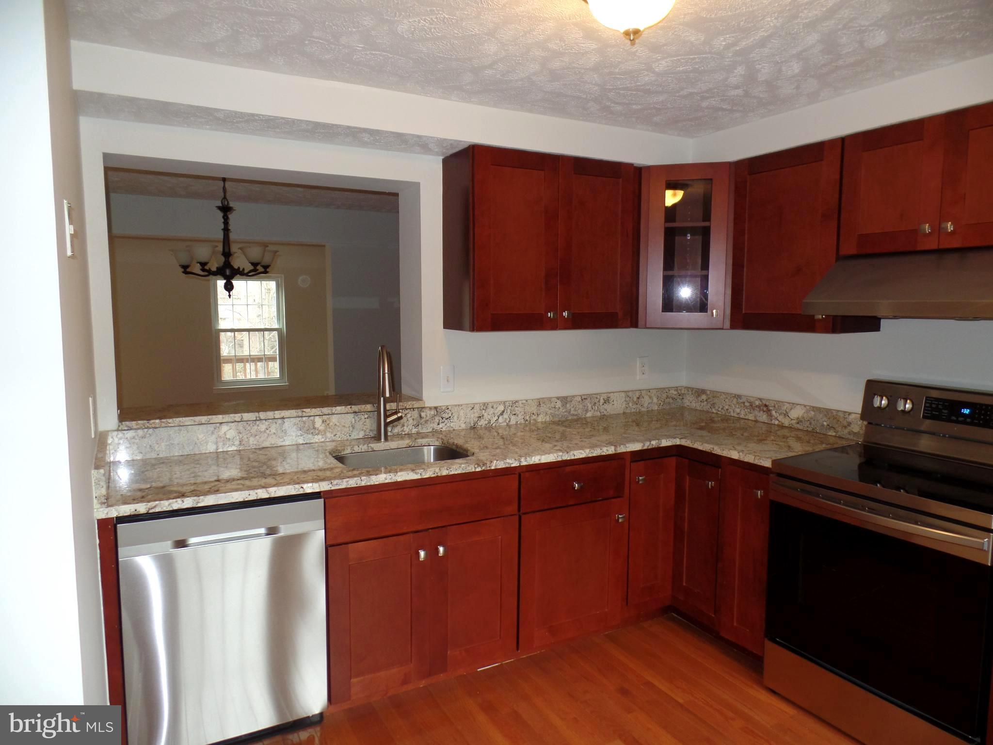 1549 Autumn Ridge Circle Reston, VA 20194 - Photo 6 of 32