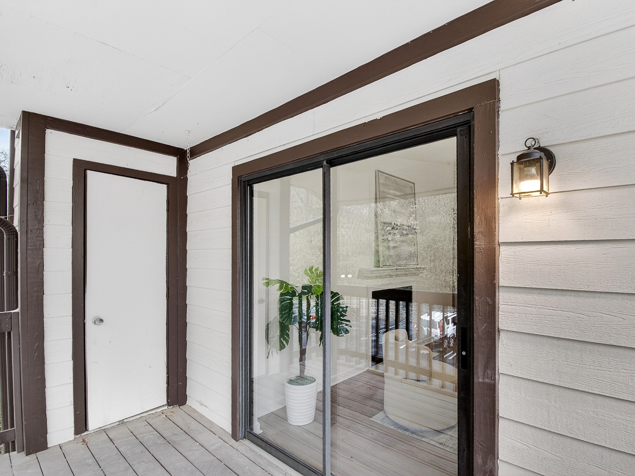 159 Hicks Road Nashville, TN 37221 - Photo 43 of 46 a very nice looking room with a glass door