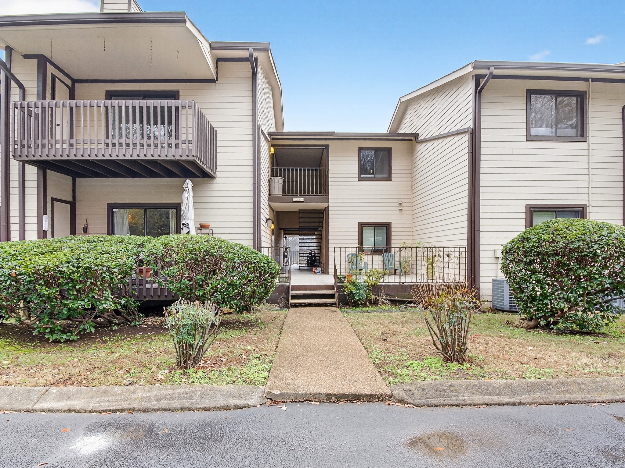 159 Hicks Road Nashville, TN 37221 - Photo 46 of 46 a view of a house with a patio