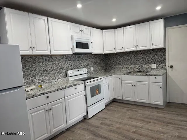 $1,700 | 10 Depot Street, Unit 5, Great Barrington, MA 01236