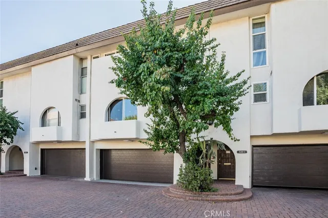 $3,495 | 5216 Lindley Avenue, Unit 2, Encino, CA 91316