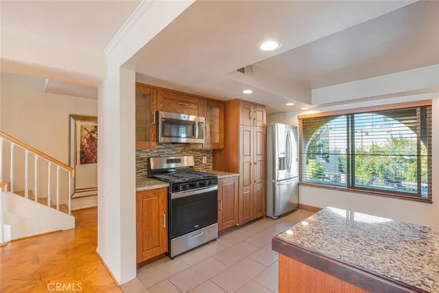 $3,495 | 5216 Lindley Avenue, Unit 2, Encino, CA 91316