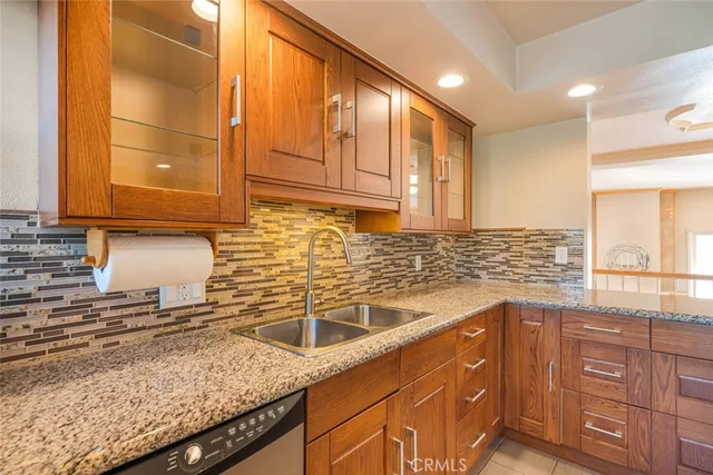 $3,495 | 5216 Lindley Avenue, Unit 2, Encino, CA 91316