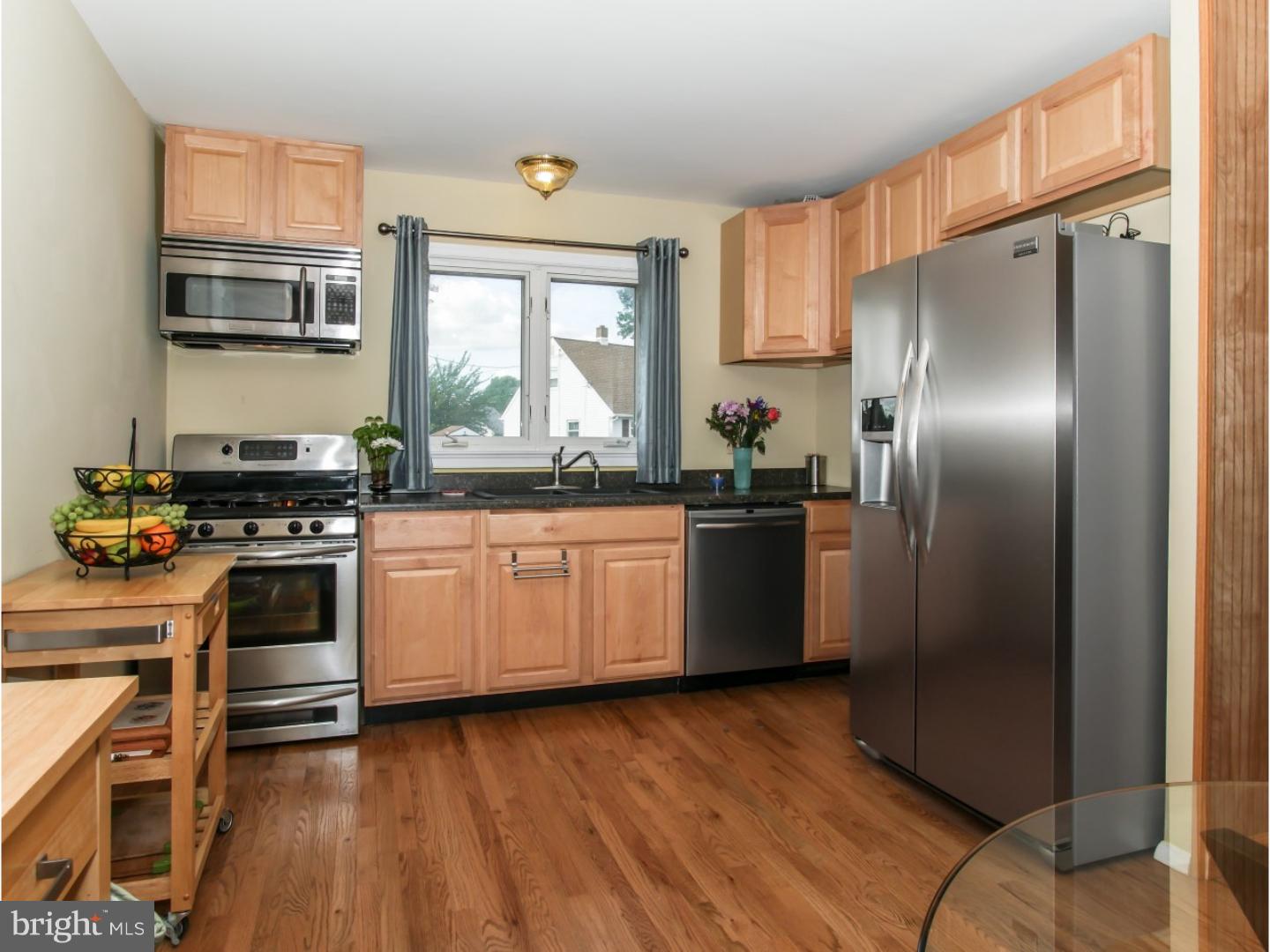 27 Downing Road Hamilton Square, NJ 08690 - Photo 11 of 25 Kitchen