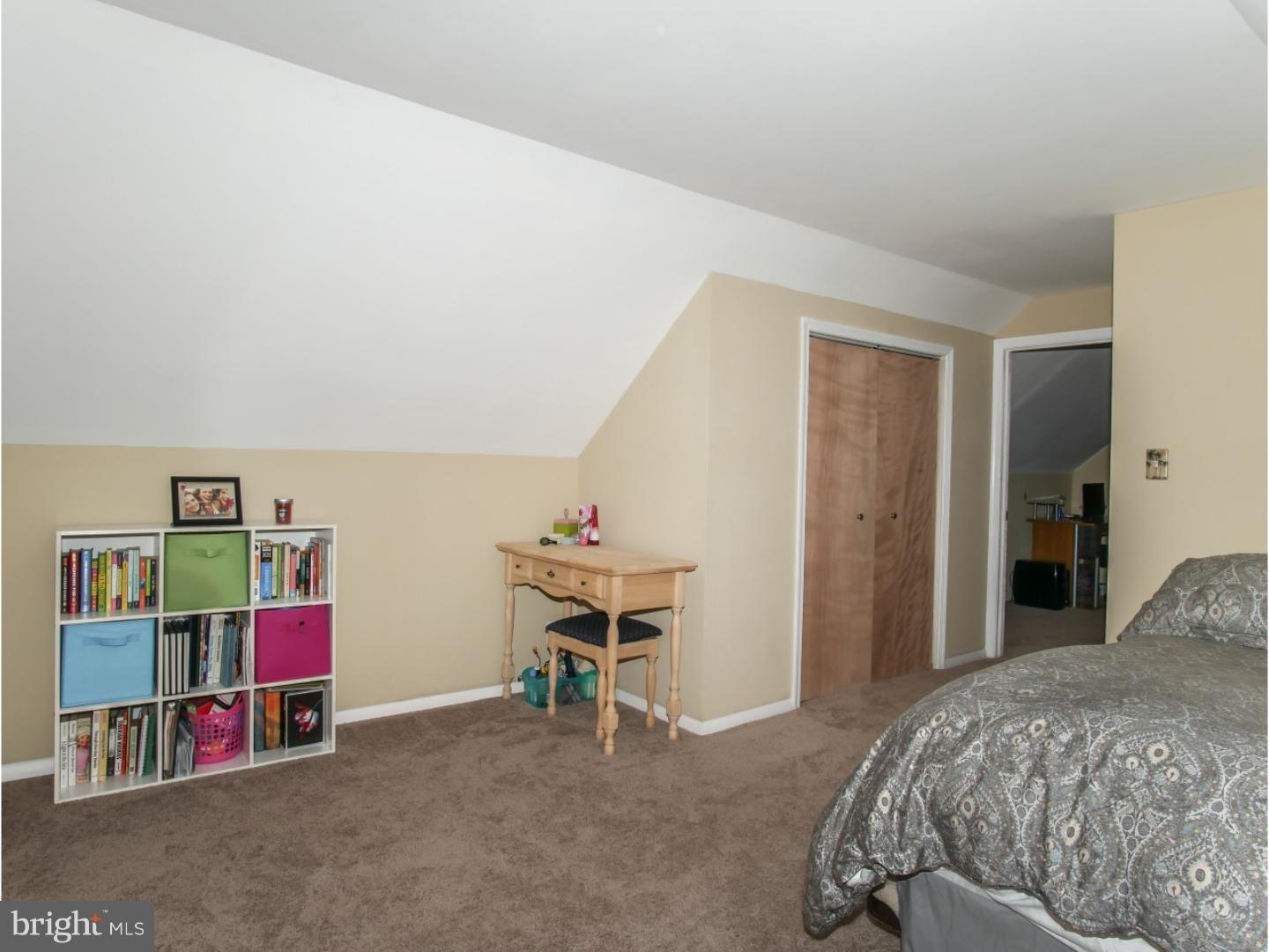 27 Downing Road Hamilton Square, NJ 08690 - Photo 20 of 25 Bedroom 3