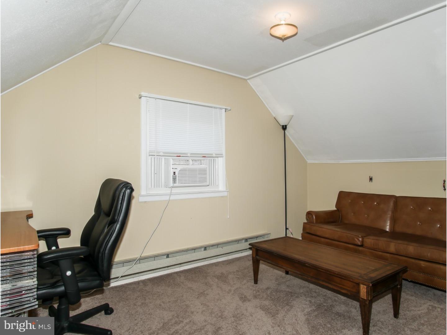 27 Downing Road Hamilton Square, NJ 08690 - Photo 21 of 25 Bedroom 4