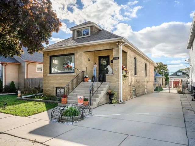 $450,000 | 2710 North 74th Avenue, Elmwood Park, IL 60707