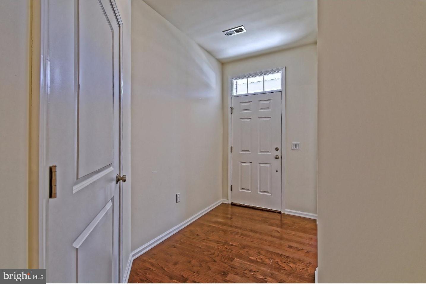 209 Raphael Court Williamstown, NJ 08094 - Photo 6 of 25